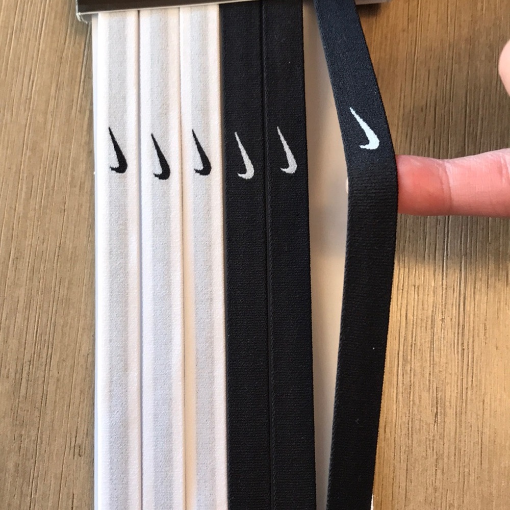 Nike swoosh headbands - Picture 2 of 2